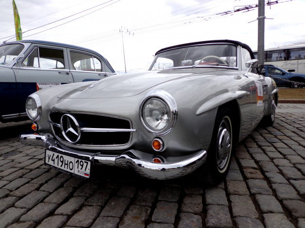 Обои картинки фото автомобили, выставки и уличные фото, серый, mercedes-benz