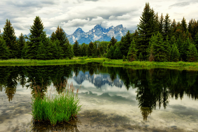 Обои картинки фото природа, реки, озера, горы, лес, озеро, отражение