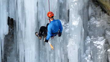Картинка спорт экстрим альпинист лед