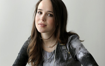 обоя девушки, ellen page, шатенка, ellen, page, цепочки, свитер