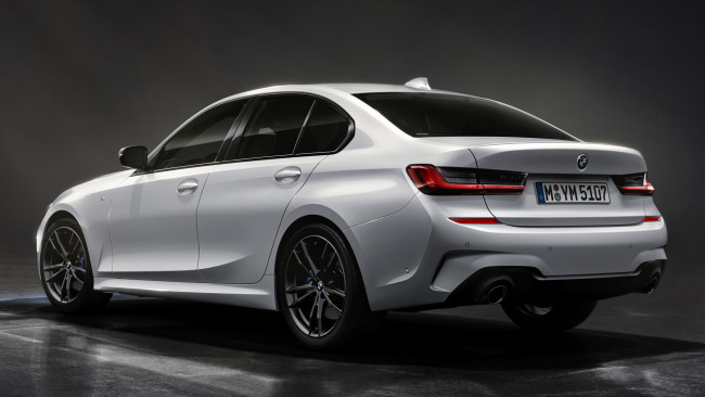 Обои картинки фото bmw 3 series iconic edition 2021, автомобили, bmw, 3, series, iconic, edition, 2021