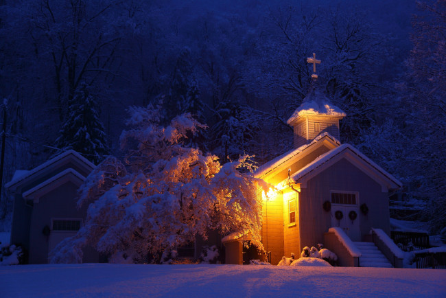 Обои картинки фото города, католические, соборы, костелы, аббатства, зима, снег, часовня