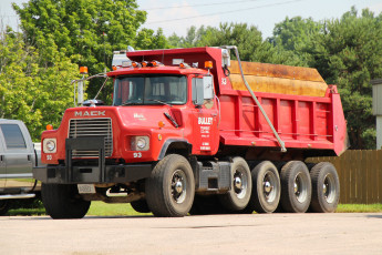 Картинка mack+dump+truck автомобили mack сша trucks inc тяжелые грузовики