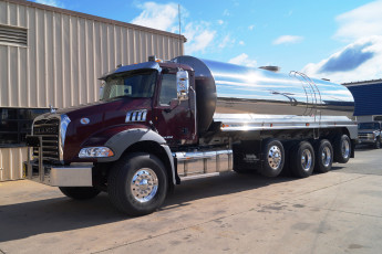 обоя mack milk truck model gu813, автомобили, mack, trucks, inc, тяжелые, грузовики, сша