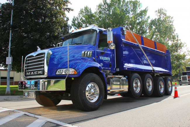 Обои картинки фото 2013 mack truck granite, автомобили, mack, trucks, inc, тяжелые, грузовики, сша
