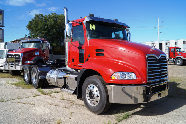 Обои картинки фото 2014 mack truck model cxu613, автомобили, mack, trucks, inc, тяжелые, грузовики, сша