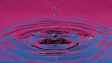 Картинка разное капли +брызги +всплески розовая жидкость всплеск