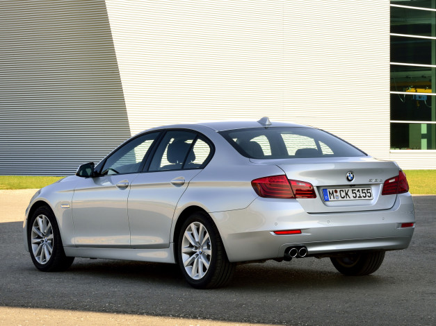 Обои картинки фото автомобили, bmw, 518d, 2013г, светлый, f10, sedan