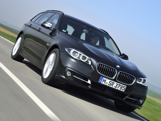 Обои картинки фото автомобили, bmw, темный, 2013г, f11, touring, 520d