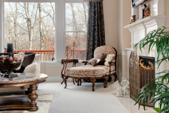 Картинка интерьер гостиная кресло окно камин