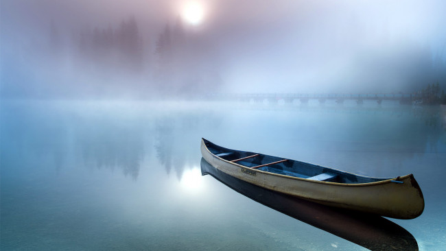 Обои картинки фото корабли, лодки,  шлюпки, туман, лодка, река