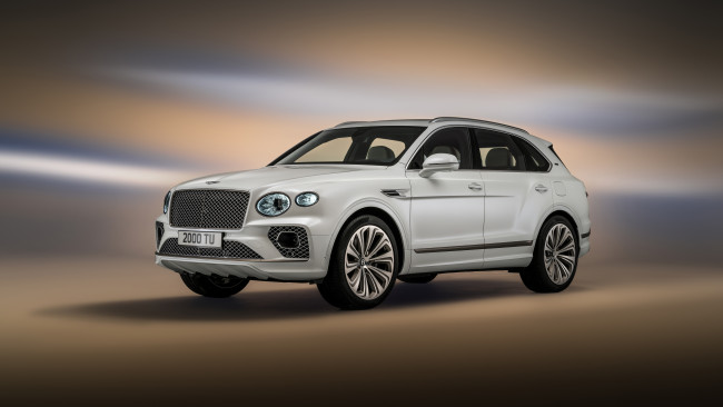 Обои картинки фото bentley bentayga hybrid odyssean edition 2022, автомобили, bentley, bentayga, hybrid, odyssean, edition, белый, кроссовер, бентли