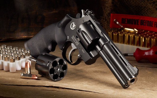 Обои картинки фото оружие, револьверы, pistol, revolver