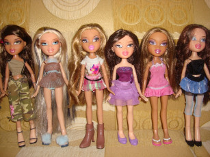 обоя разное, bratz, куклы