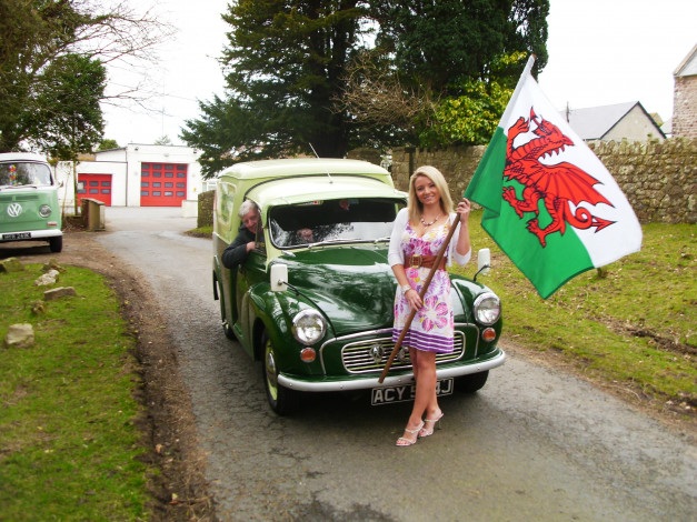 Обои картинки фото автомобили, авто, девушками, флаг, уэльса