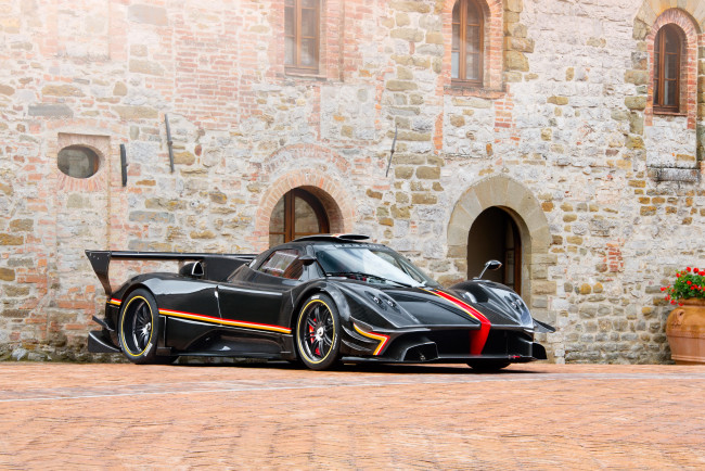 Обои картинки фото 2013, pagani, zonda, revolucion, автомобили