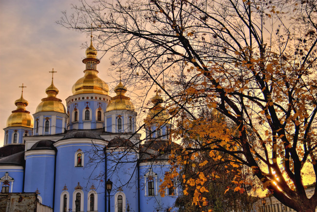 Обои картинки фото города, киев, украина, свято-михайловский, собор