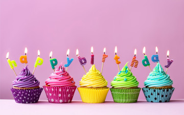 Картинка праздничные день+рождения капкейки свечи поздравление кексы