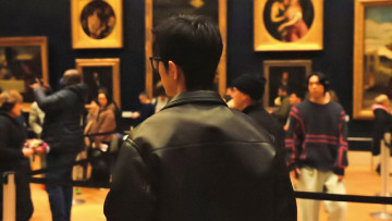Картинка разное знаменитости сяо чжань куртка люди музей