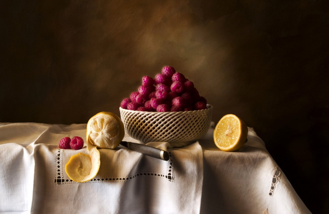 Обои картинки фото еда, фрукты, ягоды, лимоны, малина