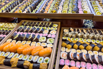 обоя еда, рыба,  морепродукты,  суши,  роллы, японская, кухня, суши, роллы, ассорти