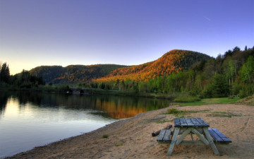 Картинка lakeside serenity природа реки озера холмы скамейка озеро
