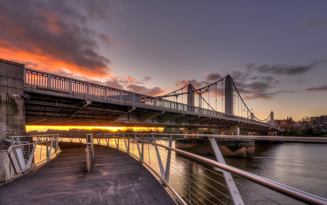 Обои картинки фото chelsea bridge sunset,  london, города, лондон , великобритания, река, набережная, мост