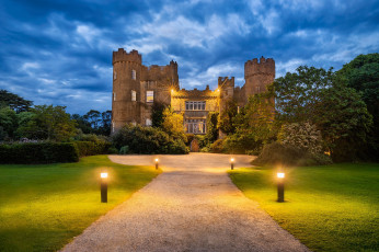 обоя malahide castle,  county dublin, города, - дворцы,  замки,  крепости, простор