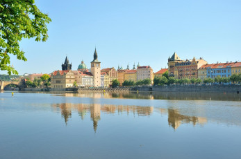 Картинка города прага Чехия пейзаж река