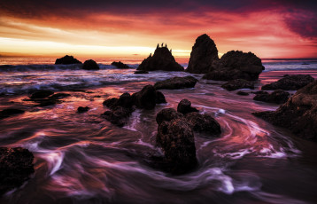 Картинка природа побережье закат волны камни