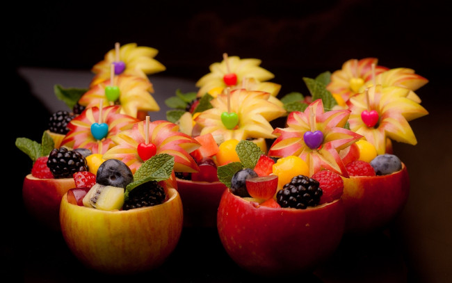 Обои картинки фото еда, мороженое,  десерты, десерт, ягодный, фруктовый, яблоки