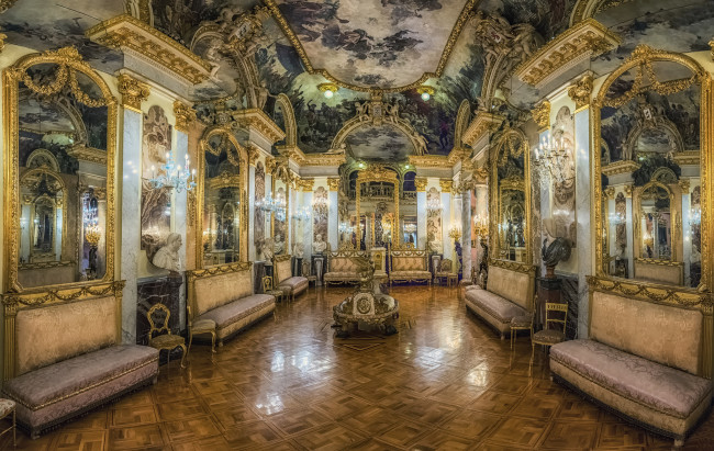 Обои картинки фото palacio-museo cerralbo en madrid, интерьер, холлы,  лестницы,  корридоры, декор