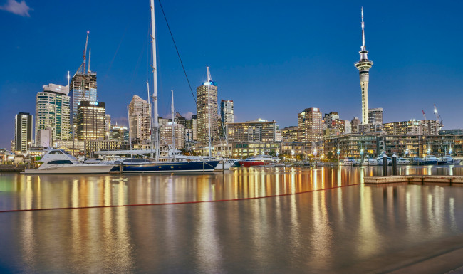 Обои картинки фото auckland, new zealand, города, окленд , новая зеландия, новая, зеландия, гавань, окленд, город, свет, причал, яхты