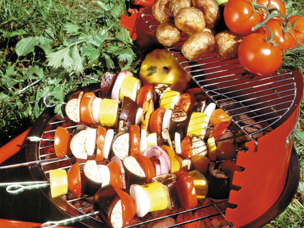Обои картинки фото еда, шашлык, барбекю, томаты, помидоры