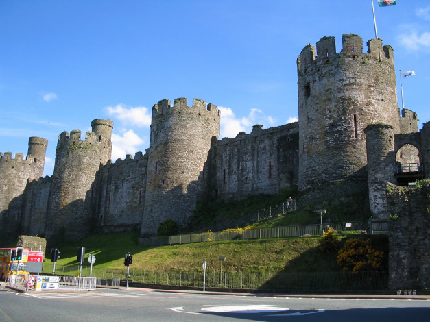 Обои картинки фото conwy, castle, wales, города, дворцы, замки, крепости, светофоры, древние, башни