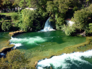 Картинка природа водопады изумрудная вода водопад водоем