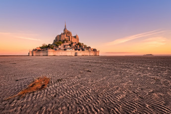 Картинка mont+saint-michel города крепость+мон-сен-мишель+ франция простор