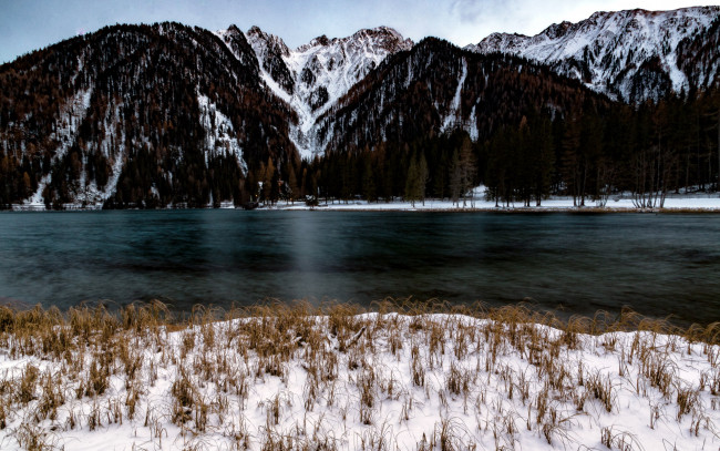 Обои картинки фото природа, пейзажи, зима, горы, озеро