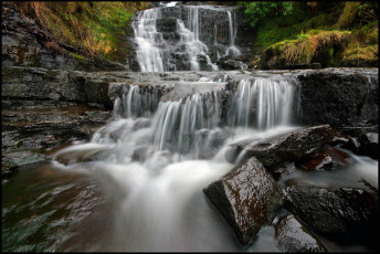 Картинка природа водопады водопад река лес скалы каскад