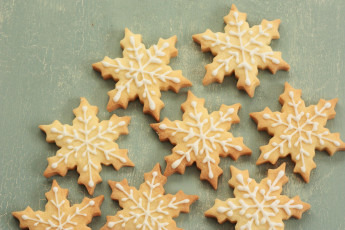 Картинка праздничные угощения снежинки печенье