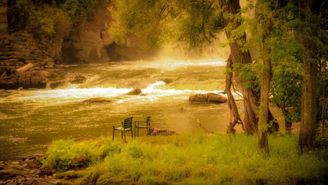 Обои картинки фото природа, реки, озера, поток, лес, река, трава, кресла, камни, скалы