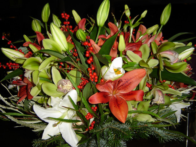 Обои картинки фото цветы, букеты, композиции, лилии, орхидеи