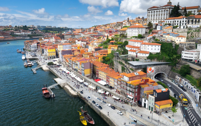 Обои картинки фото города, порту , португалия, порту, город, городской, вид, здание, дорога, туннель, река, лодка, канал, набережная