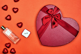 Картинка праздничные день+святого+валентина +сердечки +любовь коробка конфеты лента бант духи кольцо