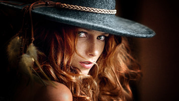 Картинка julia+yaroshenko девушки юлия+ярошенко julia yaroshenko шляпа девушка модель рыжеволосая поза стройная сексуальная флирт