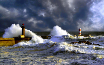 обоя sea, storm, природа, стихия, пена, мол, волны, шторм, океан, маяк