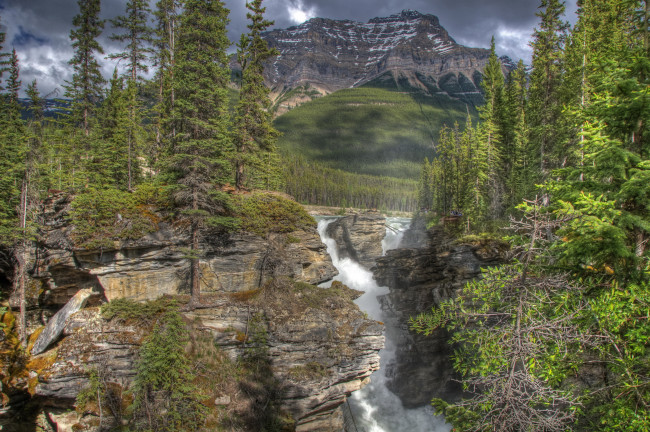 Обои картинки фото banff, canada, природа, водопады, водопад, горы, лес