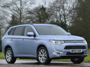 Картинка автомобили mitsubishi outlander phev uk-spec серый