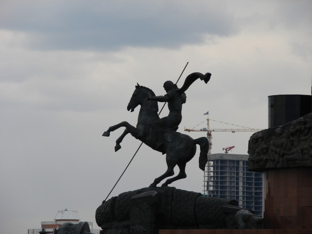 Обои картинки фото памятник, георгию, победоносцу, города, москва, россия