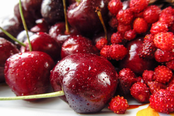 Картинка еда фрукты +ягоды черешня земляника
